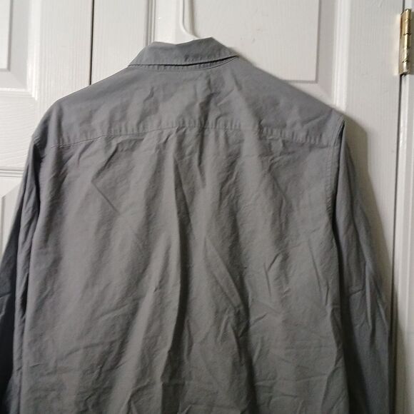 Claiborne gray long sleeve button down business casual  shirt Sz M EUC - Picture 7 of 7